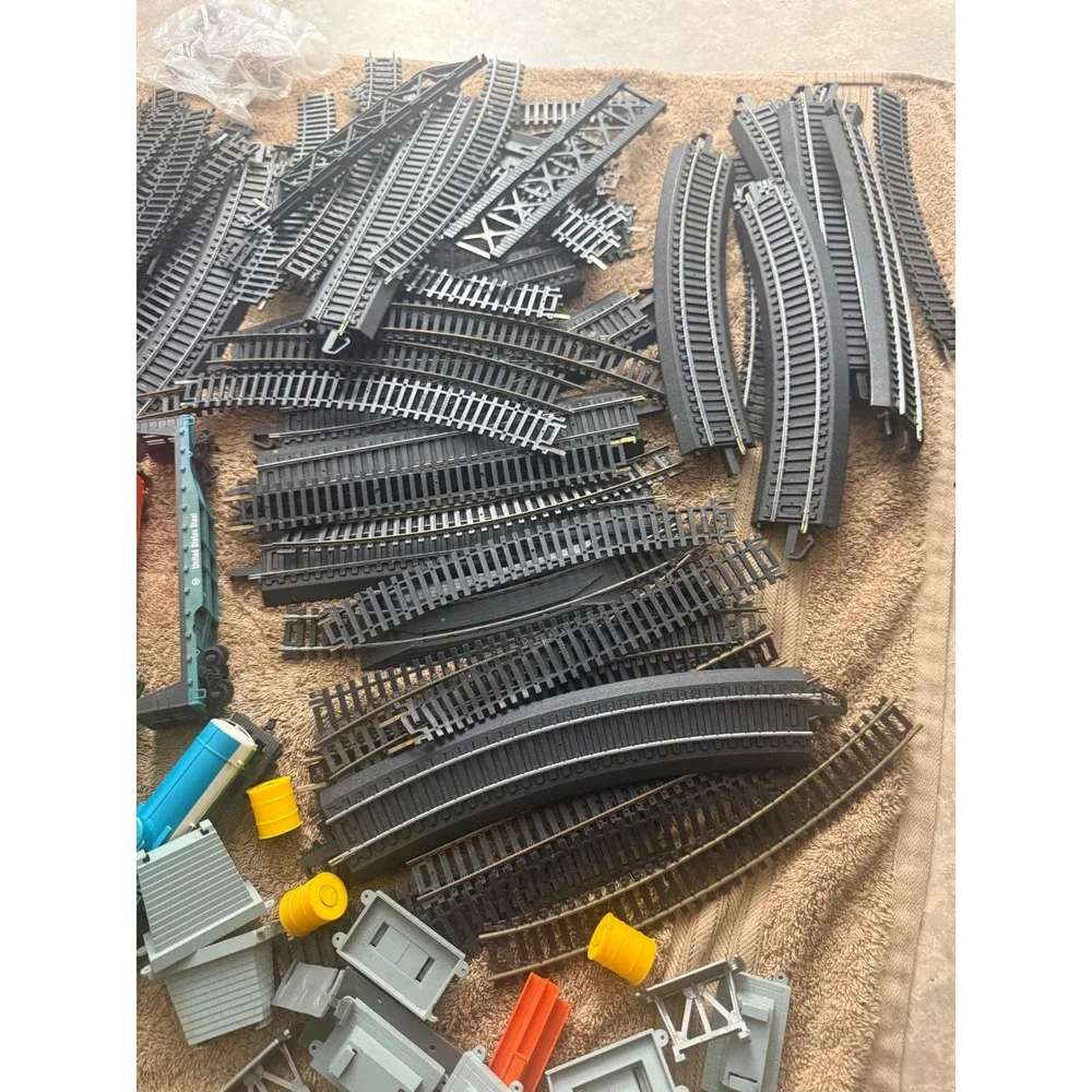 Vintage HO Scale Train Lot Tyco Santa Fe Burlington Northern Track Power LOT200+